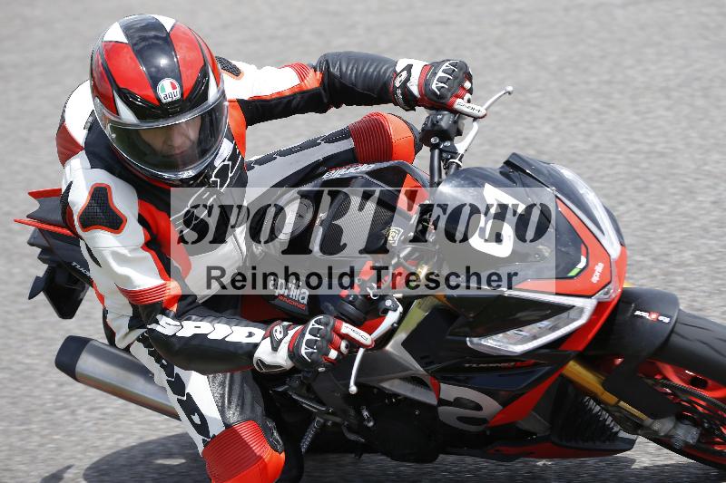 /Archiv-2024/29 12.06.2024 MOTO.CH Track Day ADR/Gruppe gelb/61